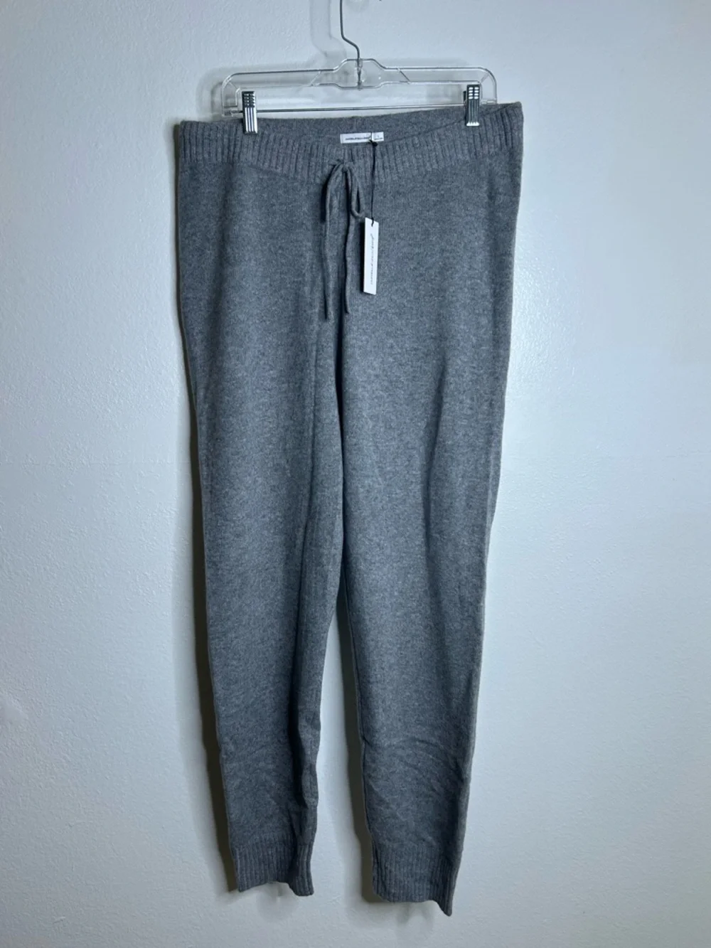 NWT Unsubscribed 100% Cashmere Gray Jogger Sweater Pant Relaxed Fit - Picture 7 of 16